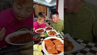 开饭了，今天吃什么#eating show#eating challenge#husband and wife eating food#eating#mukbang #asmr eating