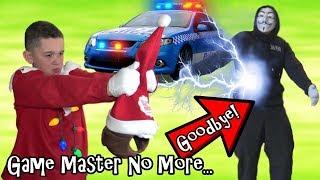 GONE FOREVER! ELF ON THE SHELF COP KID FINDS GAME MASTER ESCAPE HIDEOUT...