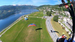 Flying Paraglider @ Voss Norway