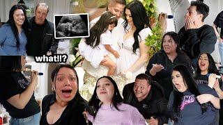 TELLING OUR FRIENDS AND FAMILY I'M PREGNANT!