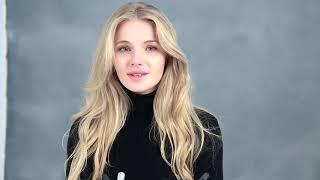 Мария Ульянова читает