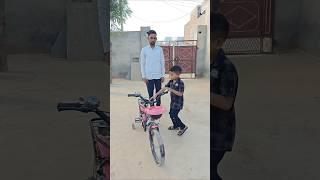 Oye mai aage bhaithuga #viral #trending #funny
