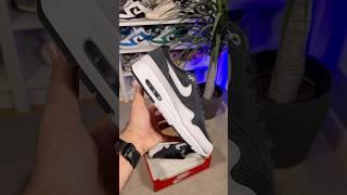 Nike Air Max 1 Off Noir, Grey& Black
