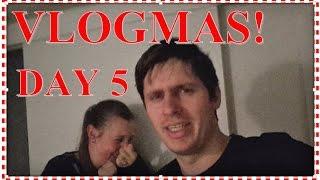 Disgusting Ginger Shot & Making Paper Stars | Vlogmas Day 5