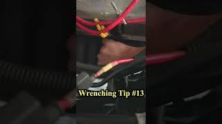 How To Tighten A Spark Plug Without Breaking It