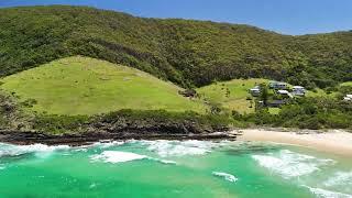 Absolute Beachfront Blueys Beach