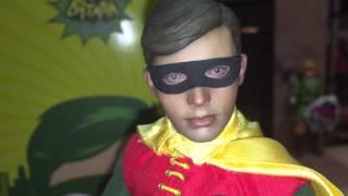 HOT TOYS: 1/6 scale MMS Batman Classic TV Series-Burt Ward Robin Collectable Review!