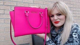 What's in my bag? (Michael Kors Selma, Neon Pink)