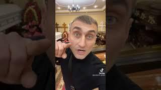 Продавец гробов