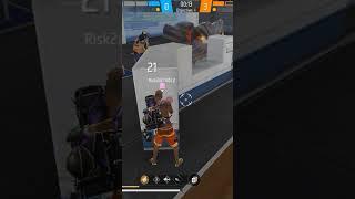 #freefire #freefire #howtohandle1vs4situationinfreefire #totalgaming #1v4situation #garenafreefire