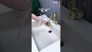 Attends de Voir ce Jet d’Eau 
