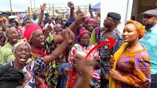 Stop That Nōnṣense Talk!Kumasi Traders M̃oĉk Samira Bawumia,Inṣüḷt & Diṣĝraĉe Her After Meeting-Mary