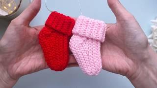 The simplest and cutest idea for leftover yarn: crocheted socks