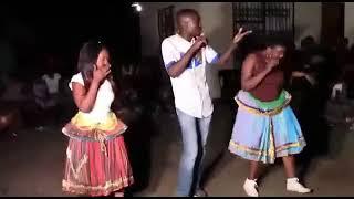 Oscar Makamu - Poso 2 (Rimbambu Ra Mina) Performance