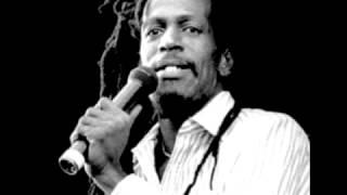 Gregory Isaacs [Live at Santa Barbara 1982 Full Audio]