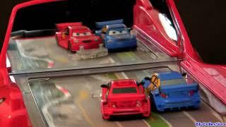 Cars 2 Driving Lightning McQueen Racing Tomica Takara Tomy