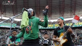 NYANYI BARENG BONEK [COVER LIVE PERFORM PERSEBAYA FULL HD]