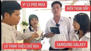 Sp Khương Dừa choáng váng khi thấy học trò xài toàn Điện thoại khủng gần cả trăm triệu