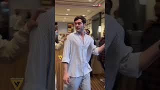 Turkish Actor Burak Deniz Is In India & Is Winning The Internet | Burak Deniz In Mumbai | #viral