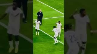 Ancelotti dancing with Real Madrid players 