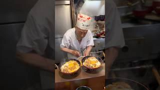 博多で働く人達に50年以上愛されている特製かつ丼定食️【福岡 やぐら】