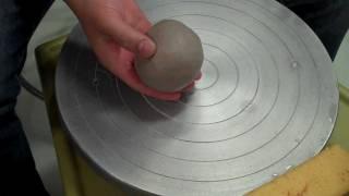 Centering clay / how to center on a pottery wheel tips demo : Pottery Making. Part 1.