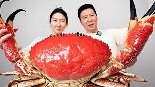 实现粉丝先吃，破纪录试吃22斤的巨大皇帝蟹，蟹肉伤人事件！大碗蟹肉吃出了炒饭的感觉【小文哥吃吃吃】