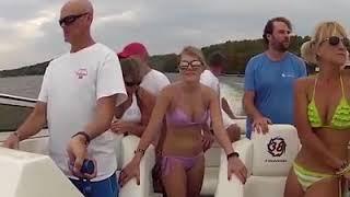 Speed boat Accident. Full video. watch the driver 
