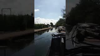 Navigating the Wolverhampton Canal on Narrowboat Changing Pace - Which Way to Go?