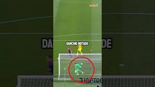 Ter Stegen started dancing in the net in a strange way and made Barça lose. 