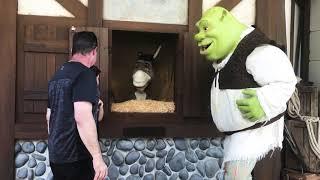 Universal Studios - Meeting Shrek and Donkey