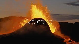 "Volcanic Landscapes in Music: 30 Minutes of Relaxation and Natural Beauty"