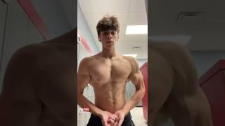 Teen Fitness Model Bodybuilder Youtuber Muscle Pump Posing Body Update Talan Jacobo Styrke Studio