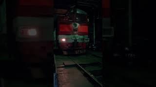 Тепловоз-ветеран 4ТЭ10с с огромным пробегом.