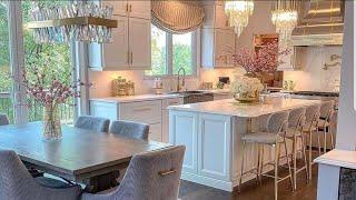 MODERN KITCHEN INTERIORS/ LIGHTING/NEW KITCHEN COLOURS AND DESIGN IDEAS 