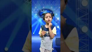 Yashomati Maiya Se Bole Nandlala #cute #beti #maiya #oldsong #shorts