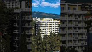 Обзор брутальной квартиры с питерской душой 🪴️ Купить квартиру в Крыму