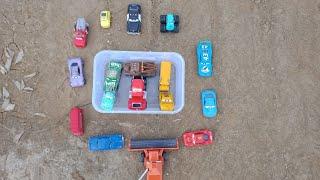 Mencari mainan disney pixar cars,lightning mcqueen,mater,sulley,frank. @NS cars