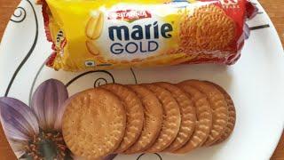 Marie Biscuit Cake Recipe || Only 4 Ingredients || Biscuit Cake Recipe ||AKKI's Kitchen & Vlogs