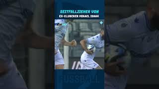 Seitfallzieher von Mikael Ishak  #ekstraklasa #sportdigital #bundesliga #fußball