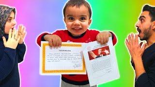 Yağız got his first school report card - YED SHOW