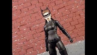 S.H. FIGUARTS CATWOMAN (THE DARK KNIGHT RISES) ACTION FIGURE SHOWCASE REVIEW