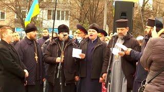 Батько наш Бандера! — Співають священники / Івано-Франківськ