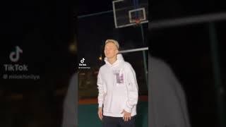 Илюша Милохин