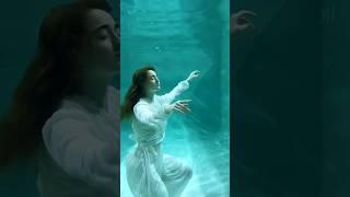 Underwater, behind the scenes #portrait  #redhead #portraitmood #redheadsstories