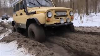 UAZ Hunter in  water & mud