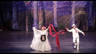 Ballet Folklórico México Danza - La Bamba (Veracruz)