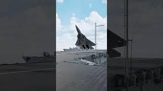 Sukhoi Su-57 realizó un aterrizaje impecable en el portaaviones