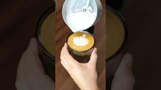 Latte with the Dreo BaristaMaker Frother #dreopartner @DreoOfficial #baristamaker