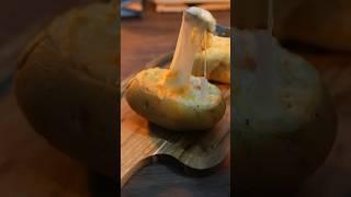 土豆不要只炒着吃啦，这样做的芝士烤土豆，奶香浓郁，入口绵密 #芝士土豆 #土豆 #芝士烤土豆 #零食自做 #烤箱美食 #chinesefood #cooking #food #美食 #美食教程